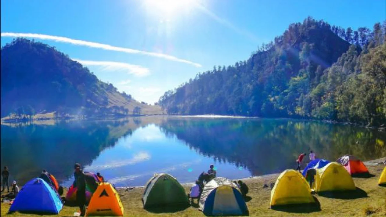 Ranu Kumbolo: Permata Tersembunyi Gunung Semeru