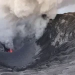 Summit di Puncak Gunung Dukono Halmahera