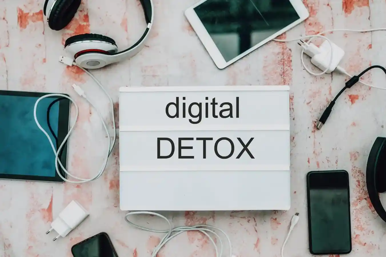 Pentingnya Detoks Digital untuk Kesehatan Mental